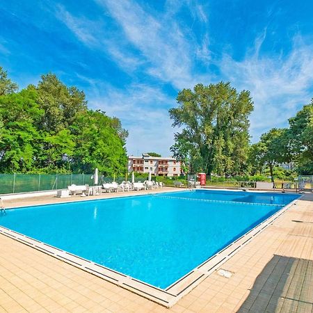 La Dolce Vita - Apartment With Shared Pool And Large Terrace ليدو ديلي نازيوني المظهر الخارجي الصورة